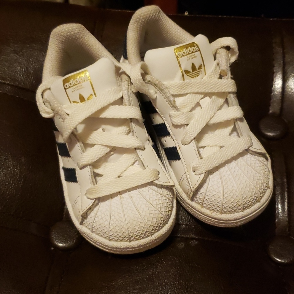 Toddler sneakers